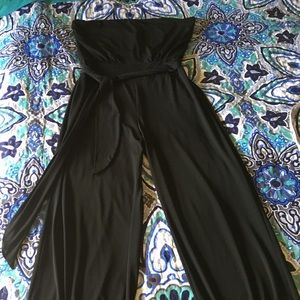 WHBM blk strapless matte jersey cropped jumpsuit